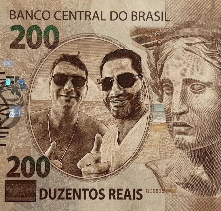 Cédula fictícia de duzentos reais do Banco Central do Brasil, com dois homens de óculos escuros no lugar da figura tradicional.