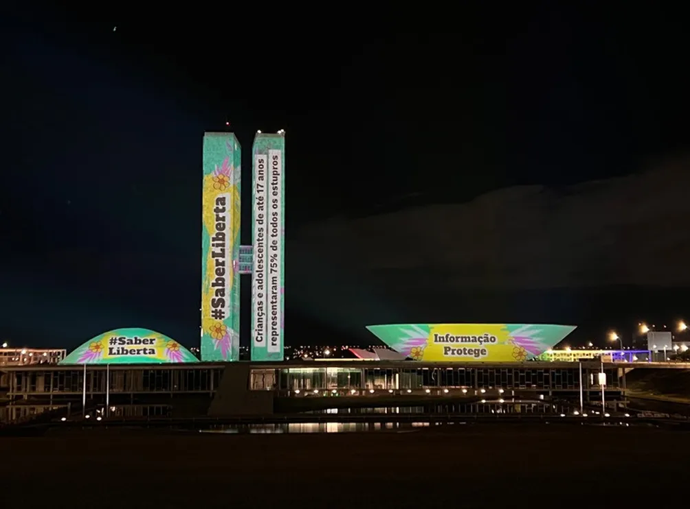 Projeção #SaberLiberta no Congresso Nacional, em Brasília